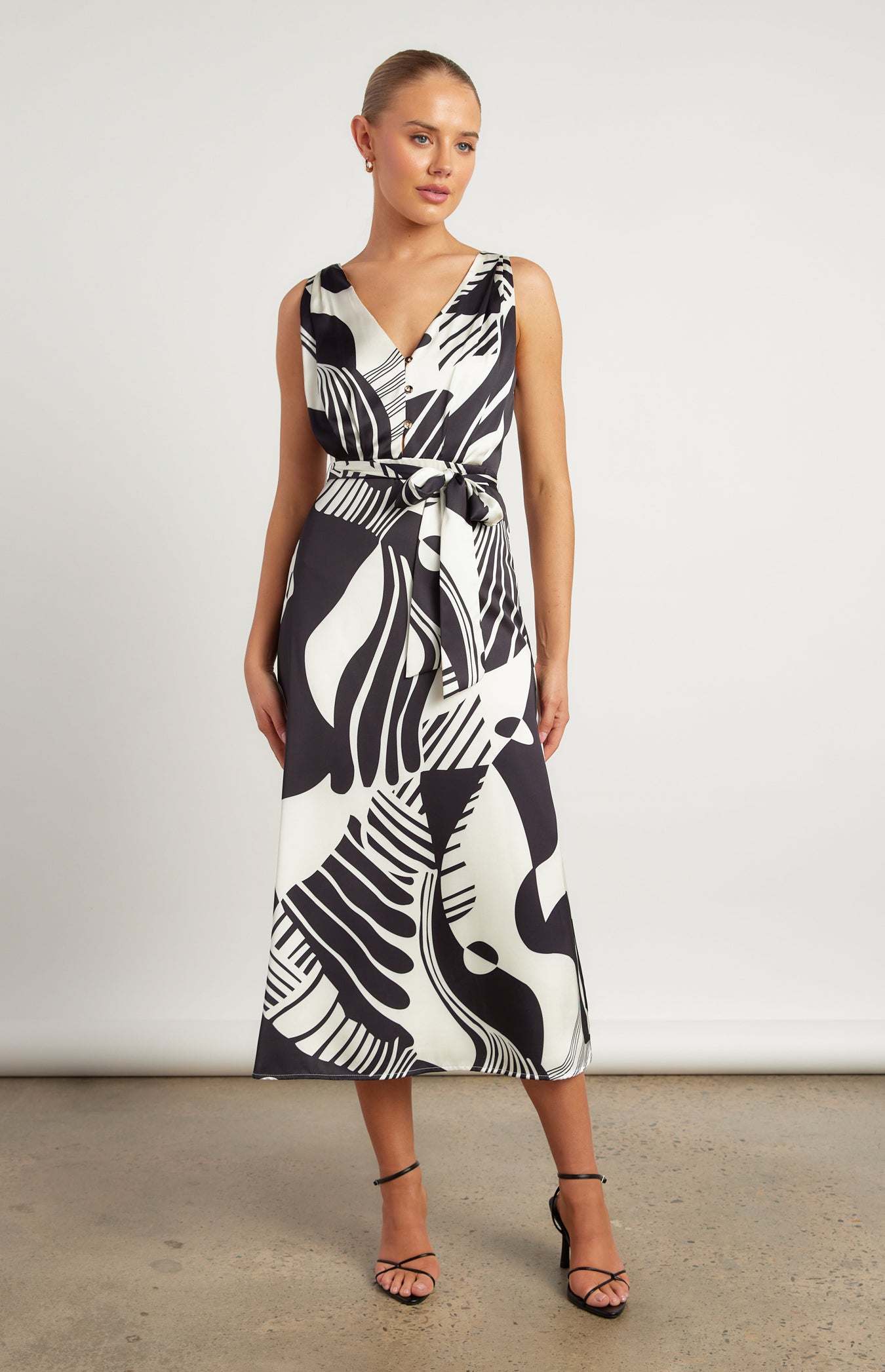 Long Sleeve Phase Eight Long Dress Dkny Pure Maxi Dress Dkny Black And White Dress Abstract Printed Satin Midi Dress With Scarf Long Sleeve Phase Eight Long Dress Dkny Pure Maxi Dress Dkny Black And White Dress Abstract Printed Satin Midi Dress With Scarf